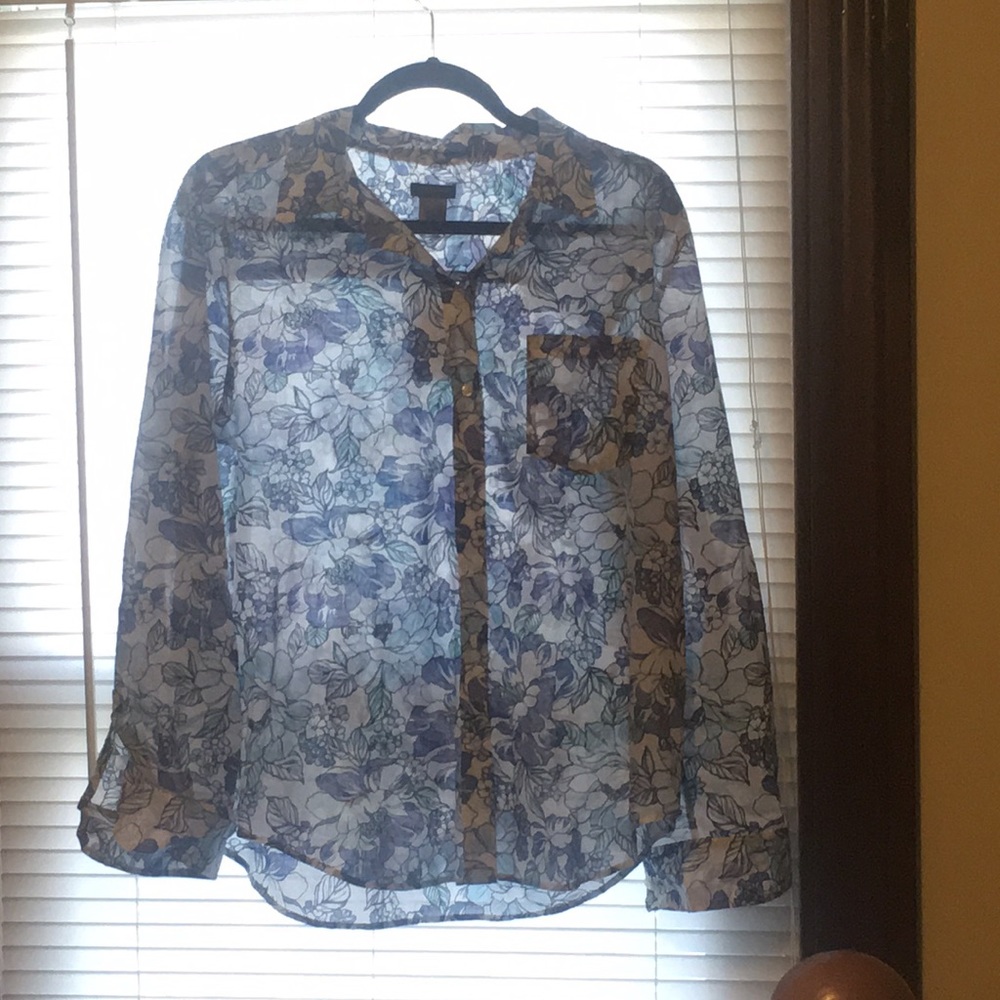 Ann Taylor Long sleeve button up